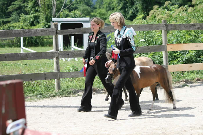 Me & Kristina Slobody - sharing the Grand ribbons <3